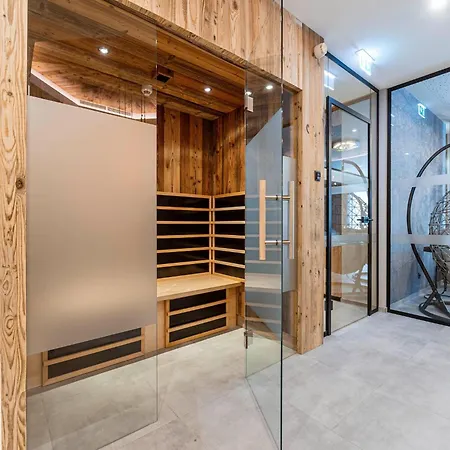 Modern Holiday Apartment Fuegen